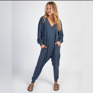 Natural Life Johnnie O Navy Slub Cotton Jumpsuit Size Medium